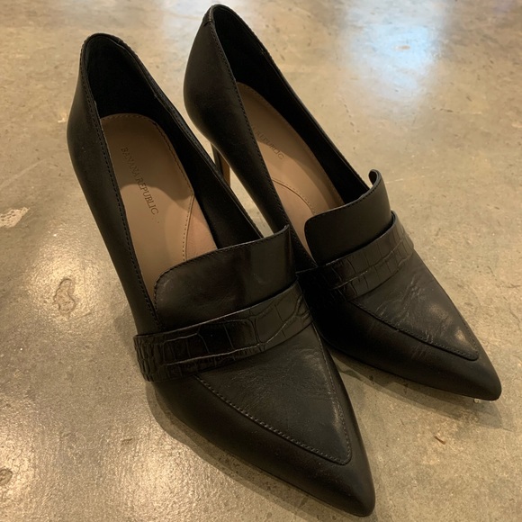 Banana Republic Shoes - Banana Republic Black Heels